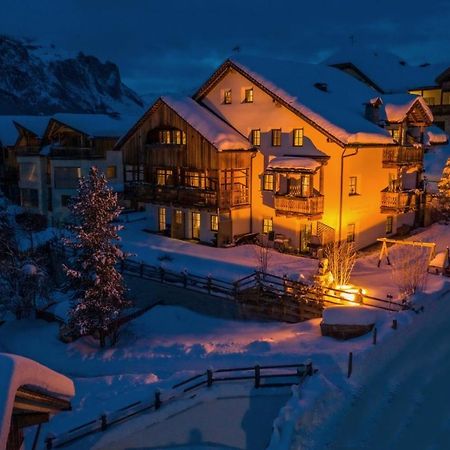 Dolomites Apartments Ciasa Vally San Cassiano  Bagian luar foto